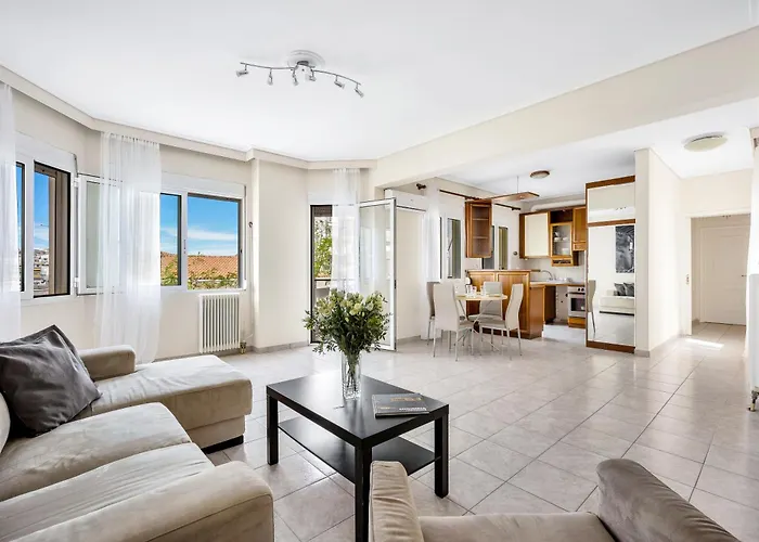 Fabulous Central Apartment Close To The Sea!